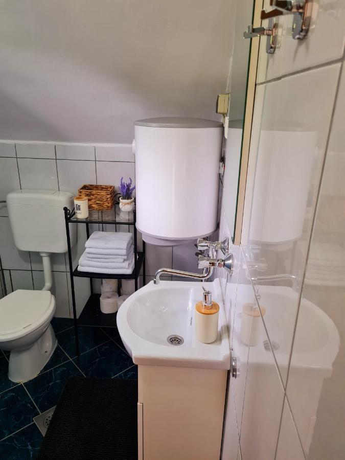 Apartman Poznanovic Leilighet Rakovica Eksteriør bilde